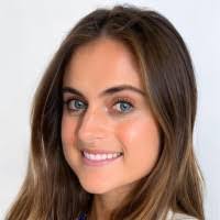 Sarah Sandlin's Instagram, Twitter & Facebook