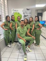 Dr. Carlos Nieves Méndez