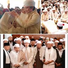 Dalam momen pemulihan, istri pertama ustaz arifin ilham, yuni djamaluddin waly, mengunggah ustaz arifin ilham nampak terlihat tersenyum. Nikah Muda Ini Pesan Khusus Anak Ustaz Arifin Ilham Ke Sang Istri Merdeka Com