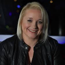 Shelly Nelson's Instagram, Twitter & Facebook