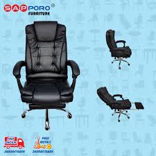 Roda kursi kantor biasa disebut castor, biasa digunakan untuk kursi kantor model roda tancap.bisa lihat digambar diatas ada yg mutar dan tetap/stabel. Harga Kursi Direktur Terbaik Furniture Perlengkapan Rumah Agustus 2021 Shopee Indonesia