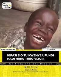 Tamasha la msanii maarufu Kizz Daniel huko Paris, Ufaransa limeingia dosari  kubwa baada ya staa huyo kufika jukwaani saa 11:50 usiku, dakika chache  kabla ya ukumbi kufungwa. Mashabiki walifika mapema tangu saa