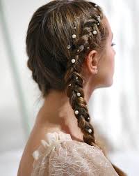 Votre beauté intérieure irradiant votre beauté extérieur, femmesprit le mag à scanné la « toile » et a trouvé cette idée coiffure super simple. 50 Coiffures Mariage Pour Cheveux Longs