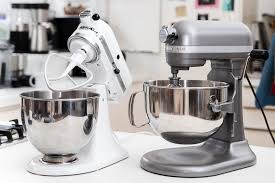 At a glance, it's difficult to tell the two apart. The Best Stand Mixer For 2021 Reviews By Wirecutter