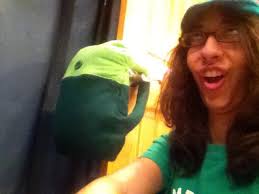 Just finished making my own replica of Finn's backpack from scratch!  Functional zipper and everything! : r/adventuretime