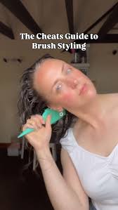 Cheat’s guide to brush styling in under 1 minute ⏱️✨, No sectioning. No  fuss., Just brushing bit by bit, starting at the hairline and working down  to the nape, brushing away from the scalp for maximum ...