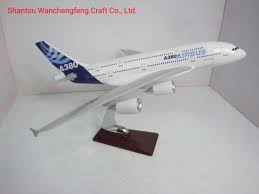 Airbus studies started in 1988 and the project was announced in 1990 to challenge the. Chine Un Airbus A380 Maquette Avion 1 200 Modele D Avion Acheter Modele D Airbus Sur Fr Made In China Com