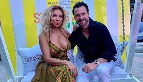Noticias de espectáculo mexicano, internacionales, chismes, famosos, farándula latina, grupero, galilea montijo, andrea legarreta, yanet garcía, bts, youtubers. Cristian Zuarez Se Caso Con Empresaria Quien Es Adriana Amiel Laura Bozzo Nndc Tvmas El Comercio Peru