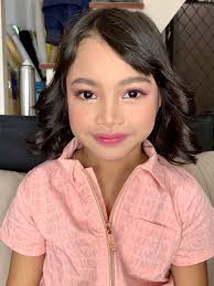 I had 2 looks… my makeup artist In akwaibom said we should play dress up  again….. and I gave her the opportunity…. They're so warm and receptive  here. Thank you dynma ❤️