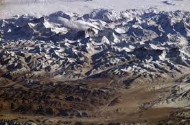 These areas are known as convergent plate boundaries. Mountain Range Wikipedia