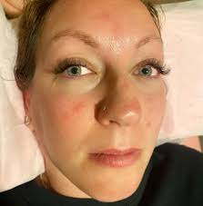 Mobile Lash Appointments🧚🏼💚• A beautiful set for my client last night!  We set up in her living room to work around her children's bed time! Mobile  appointments available