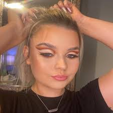 Rachel Harbison's Instagram, Twitter & Facebook