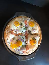 Remove from oven and layer on smoked salmon, arugula and chopped egg. A Kitchen Love Story You Can Be A Gourmet Chef Or At Least Fake It Lol Smoked Salmon Breakfast Pizza Pizza Dough Smoked Salmon Capers Fresh Dill Diced Red Onion Whipped