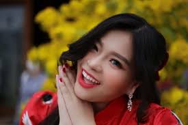 Uốn tóc sóng lơi hàn quốc du xuân 2021