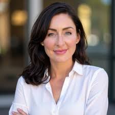 How to be a good leader: 6 behaviors to adopt