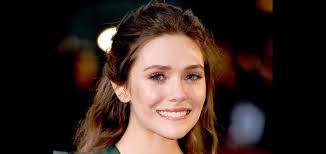 Scarlett Johansson and Elizabeth Olsen ♥️🖤