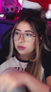 Sonja Pitzer's Instagram, Twitter & Facebook