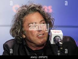 Daryl Katz's Instagram, Twitter & Facebook