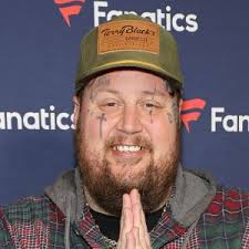 Jelly Roll and Ernest Have a Drunk Luke Bryan To Thank for New Song ”I Went  to College, and I Went to Jail”