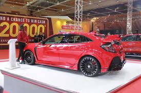 Saya pada mula nak nak beli dah tapi pospone dulu sbb nk tau ttg ini. Honda Civic Type R Mugen Ialah Versi Lebih Ganas Yang Anda Tak Boleh Beli