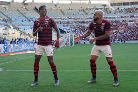 Faz pouco gol mais ganha campeonato. Hoje No Flamengo Dupla Supera Fase Pelo Santos E Vive O Melhor Momento Da Carreira Lance