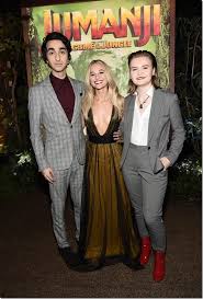 1 hours, 59 minutes budget: Jumanji Welcome To The Jungle Red Carpet Photos Momstart