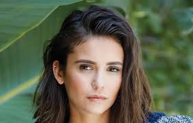 She was born on january 9, 1989, in bulgaria, and emigrated to toronto, canada with her family when she was two years old. Nina Dobrev Wiki Alter Korpermasse Fotos Myinstagirls