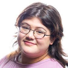 Lara Sweeney's Instagram, Twitter & Facebook