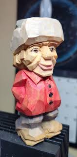 Woodcarvers challenge compact characters