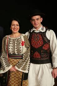 Designer clothing brands quite often come under fire for shamelessly plagiarising other brands or artists and borrowing elements from local cultures' traditional clothing. Romanian Traditional Clothing C O Cu Iosif Pe Coclauri Romanian Clothing Romania Clothes Traditional Outfits