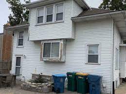 However, they can range anywhere from $250 to $6,000, depending on the type. Expert Siding Contractors In Montgomery And Aurora Il