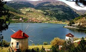 كيف تذهب الى بحيرة صبنجة sapanca الواقعة في مدينة سكاريا. Ù…Ø¯ÙŠÙ†Ø© Ø³Ø¨Ø§Ù†Ø¬Ø§ ÙÙŠ Ø³ÙƒØ§Ø±ÙŠØ§ Sapanca Ø§Ù„Ù…Ù†Ø§Ø·Ù‚ Ø§Ù„Ø³ÙŠØ§Ø­ÙŠØ© Ø§Ù„Ù…ÙˆØ§ØµÙ„Ø§Øª Ø£ÙØ¶Ù„ Ø§Ù„Ù…Ø´Ø§Ø±ÙŠØ¹ Ø§Ù„Ø¹Ù‚Ø§Ø±ÙŠØ© ÙÙŠÙ‡Ø§ Ø§Ù„Ø³ÙØ± Ø¥Ù„Ù‰ Ø¥Ø³Ø·Ù†Ø¨ÙˆÙ„
