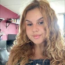 Any1 knows some dutch clan chats which are still active