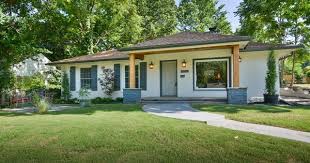 1251 E 31st Court Tulsa Ok 74105 Ranch Exterior Exterior Remodel Home Remodeling