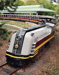 Chrysler Donates To Detroit Zoo Tauber Family Train 2008 Picture Detroit Zoo Model Trains Train