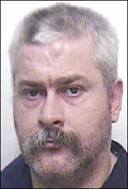 Lee Holbrook's Instagram, Twitter & Facebook