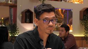 Tienes toallas?": la salida de tono que no gustó nada a la soltera en  'First Dates'