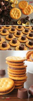 Rollo Stuffed Ritz Crackers Salty Side Down Place 1 Rolo Cracker Bake 350 2 4 Min To Melt Rolo Then Add Another Cra Desserts Salty Treats Sweet Recipes