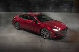 28 city/38 hwy/32 combined mpg. The Sophisticated 2021 Hyundai Sonata Limited Is Made Just For You
