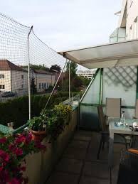Kann Ich Mit Dem Normalen Balkon Zaun Netz Meinen Garten Katzensicher Machen Tiere Katzen