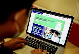 The citf reminded the public that it is their right and part of the standard operating procedures that the vaccinator shows the loaded syringe to the recipient before they are injected. Citf Says 956 609 Astrazeneca Vaccine Slots Snapped Up In An Hour Apologises For Technical Issues The Star