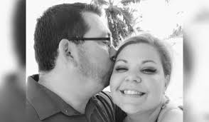 Christopher Lowden and Larissa Naab's Wedding Website