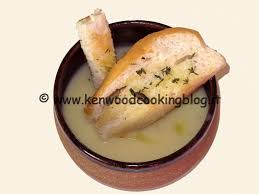 250 gr di porri 250 gr di patate sale q.b. Ricetta Vellutata Di Patate E Porri Kenwood Kenwood Cooking Blog