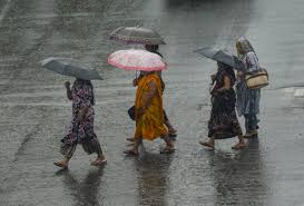 Rain lashes parts of Delhi-NCR, IMD issues yellow alert for two days
