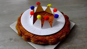 Idée bricolage couronne des rois, activités manuelles activités manuelles et loisirs créatifs pour le carnaval ou pour accompagner la galette des rois : Couronne Galette Des Rois Activite Pour Enfants Youtube