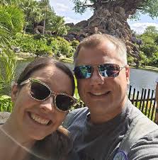 What are good local t-shirt vendors for a fall shirt order?