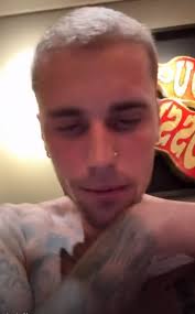 Hailey Bieber not following Justin