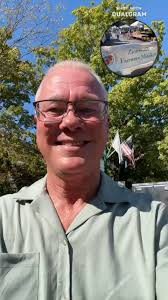 Saturdays with Bill! The farmers market has just a week to go. Enjoy summer  while you can. @zvillefarmersmarket , #shopzionsville #zionsvilleboutiques  #shopfrancesparke