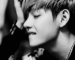 Jungkook oppa foto jungkook foto bts bts bangtan boy taehyung boy scouts jung hoseok k pop vkook memes. V Bts Gif Find On Gifer