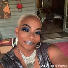 Edna Foreman's Instagram, Twitter & Facebook